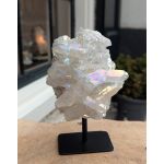 Bergkristal cluster op standaard angel aura