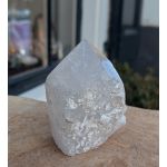 Schitterende  Bergkristal Ice ruw geslepen punt