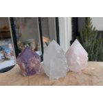 Magical Trio of Gouden Driehoek  Amethist- Rozekwarts-Bergkristal ' in geslepen ruwe punt kristallen extra natuur en extra helder - nu beschikbaar