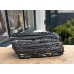 Zwarte Toermalijn ruw extra Large met mica en extra albiet