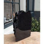 Zwarte obsidiaan freeform ruw aan een kant gepolijst