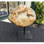 Super sculpture van Agaat - limonietkwarts ruw half gepolijst op standaard medium maat