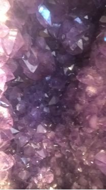 Amethist Geode detail kristallen ondergrot