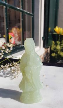 New jade, serpentijn Kyanyin beeldje