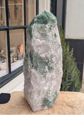 Aventurijn in kwarts ruw XL staand