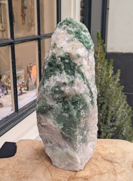 Aventurijn in kwarts ruw XL staand