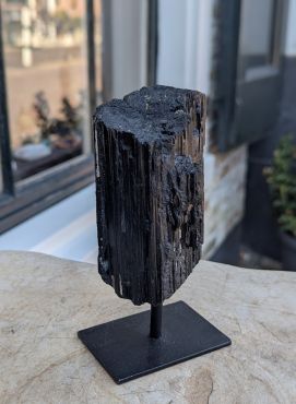 Zwarte Toermalijn , Schorl, op standaard