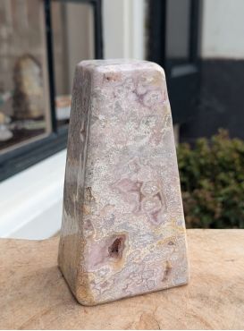 Super Obelisk Roze Amethist extra kwaliteit en special Super Obelisk Roze Amethist extra kwaliteit en special