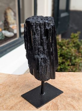 Zwarte Toermalijn , Schorl, op standaard