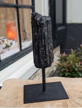 Zwarte Toermalijn , Schorl, op standaard