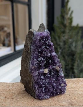 Super kwaliteit Amethist cluster geode Uruguai ruw staand