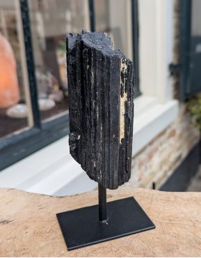 Zwarte Toermalijn , Schorl, op standaard