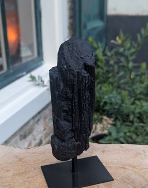 Zwarte Toermalijn , Schorl, op standaard