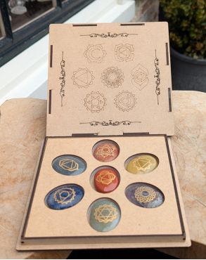 Prachtige cadeau doos Chakra stenen extra kwaliteit