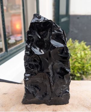 Zwarte Obsidiaan sculpture ruw