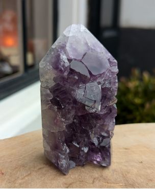 Super zuivere en ruwe Magical Trio of Gouden Driehoek  Amethist met donkerpaars Uruguai Amethist en spatzuiver Bergkristal vlam en Rozekwarts geslepen puntkristal