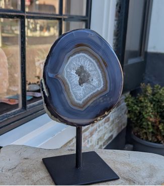 Super heldere  Agaathelft large natuur  op standaard