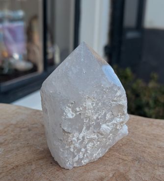 Schitterende  Bergkristal Ice ruw geslepen punt