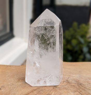Bergkristal geslepen punt staand medium large extra kwaliteit