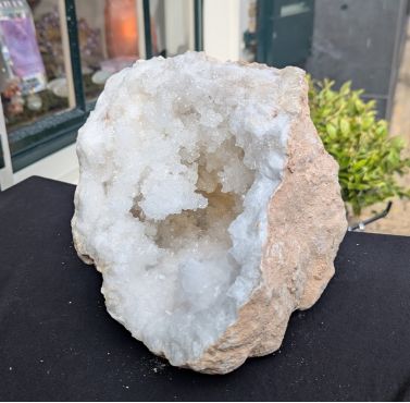 Super Natuur  Marokkaanse Bergkristal geode 'schaal-grot'  XL
