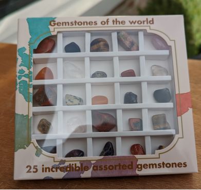 Kleine Assortie doos Gemstones of the word