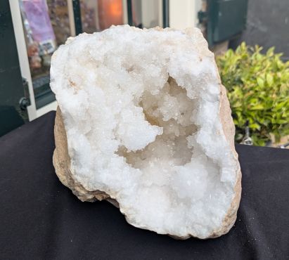 Super Natuur  Marokkaanse Bergkristal geode 'schaal-grot'  XL