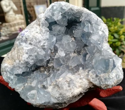 Celestine geode