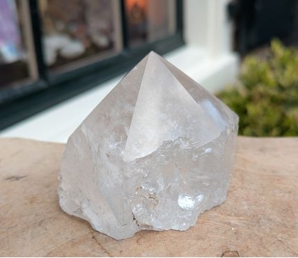 Schitterende  Bergkristal Ice ruw geslepen punt
