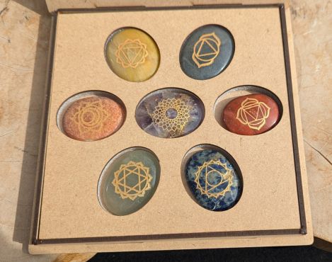 Prachtige cadeau doos Chakra stenen extra kwaliteit