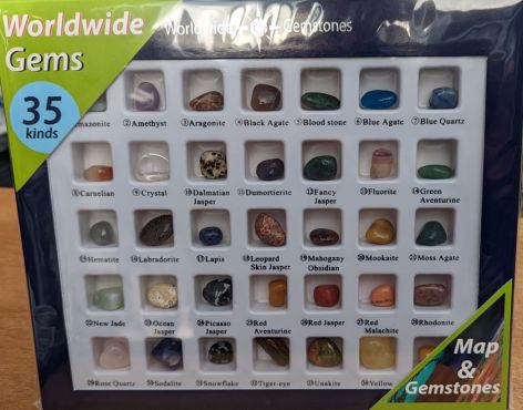 Medium grote Assortie doos Worldwide Gemstones