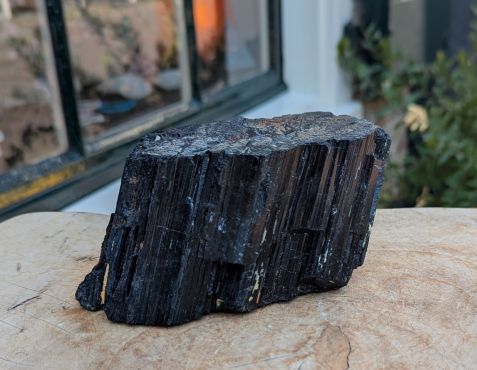 Ruwe Zwarte Toermalijn (schorl) medium large