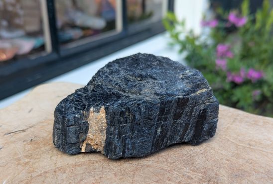 Super kwaliteit Zwarte Toermalijn ( schorl)  ruw medium large