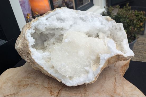Super Natuur  Marokkaanse Bergkristal geode 'schaal'  XXL extra