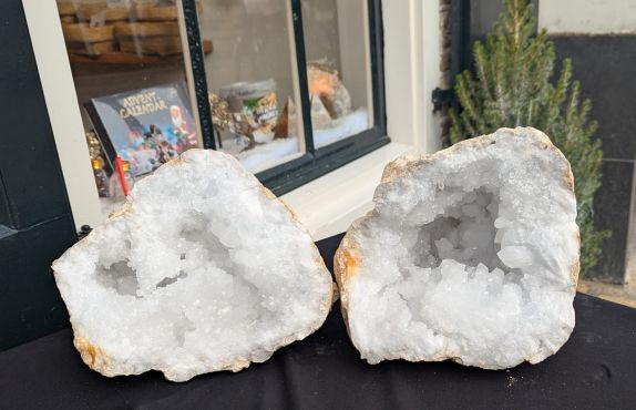 Super Natuur  Marokkaanse Bergkristal geode XXL extra