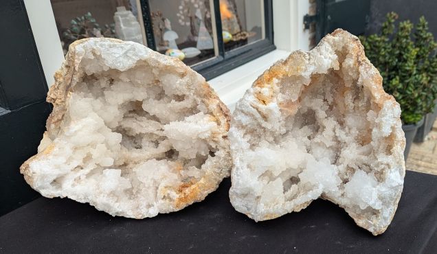 Super Natuur  Marokkaanse Bergkristal geode XXL extra
