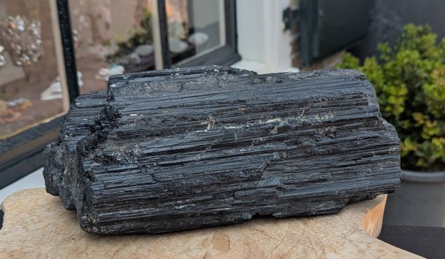 Super kwaliteit en Extra ruwe Zwarte Toermalijn (schorl) XXL met Mica  en Albiet