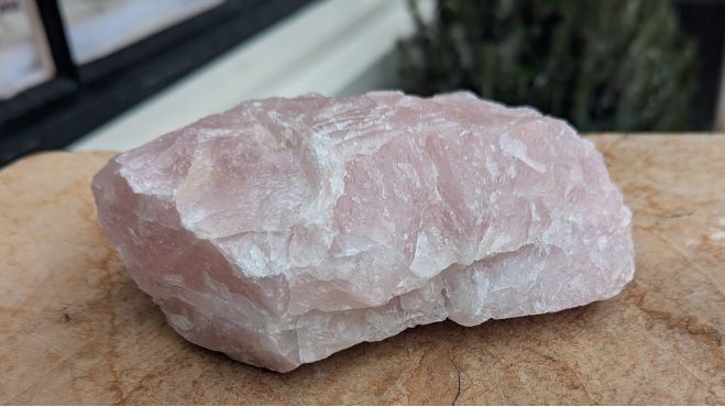 Super kwaliteit Rozekwarts ruw large Madagascar